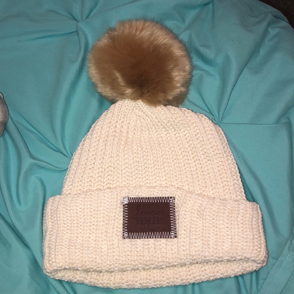 Cream love your melon beanie!